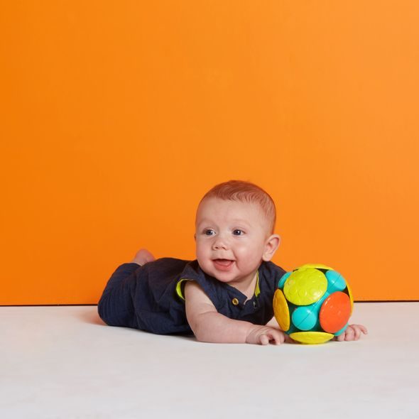 OBALL HRAČKA OBALL™ WOBBLE BOBBLE 3M+ - SENZORICKÉ HRAČKY - PRO DĚTI