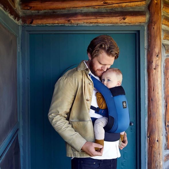 ERGOBABY EMBRACE - AWAY - MIDNIGHT BLUE - ERGONOMICKÁ NOSÍTKA - NOŠENÍ & SPORT