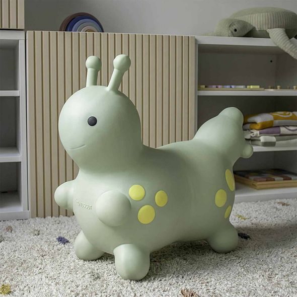 KINDSGUT SKÁKACÍ ZVÍŘÁTKO HOUSENKA - HOPSADLA - PRO DĚTI