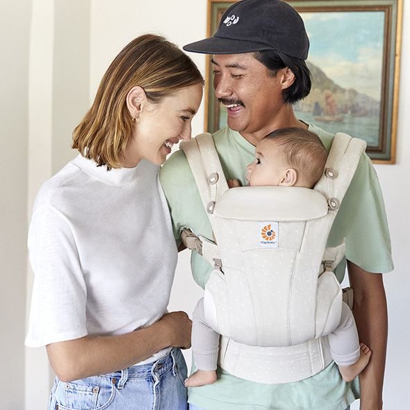 ERGOBABY OMNI DREAM - NATURAL DOTS - ERGONOMICKÁ NOSÍTKA - NOŠENÍ & SPORT