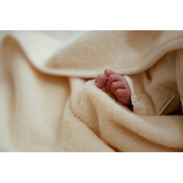 LITTLE DUTCH OSUŠKA S KAPUCÍ 75X75 CM HUSA NEWBORN NATURALS - OSUŠKY A DĚTSKÉ ŽUPANY - KOUPÁNÍ A ZDRAVÍ