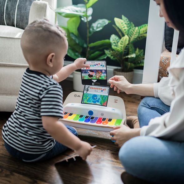 BABY EINSTEIN HRAČKA DŘEVĚNÁ HUDEBNÍ PIANO TOGETHER IN TUNE PIANO CONNECTED MAGIC TOUCH HAPE 12M+ - HUDEBNÍ - PRO DĚTI