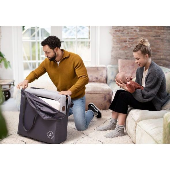 MAXI-COSI IRIS 2023 - CESTOVNÍ POSTÝLKY - SPINKÁNÍ