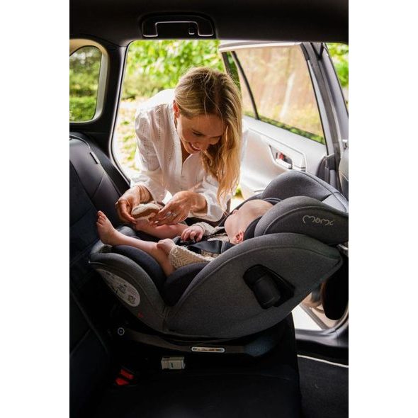 MOMI AUTOSEDAČKA MOMI EMI I-SIZE ČERNÁ - AUTOSEDAČKY 9-36KG - AUTOSEDAČKY A PŘÍSLUŠENSTVÍ
