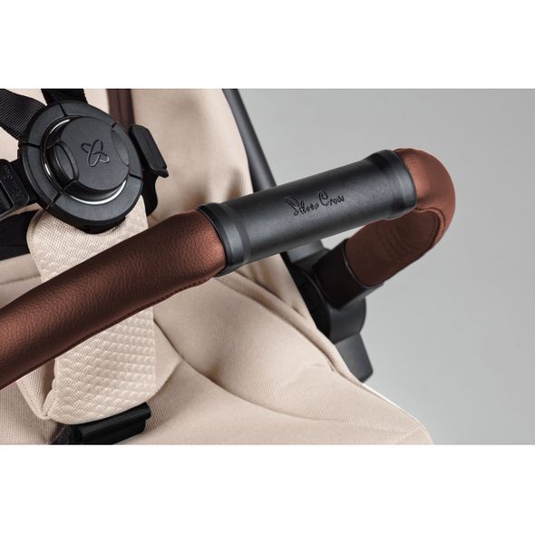 SILVER CROSS JET 5 KOČÁREK ALMOND - KOČÁRKY DO LETADLA - KOČÁRKY A PŘÍSLUŠENSTVÍ