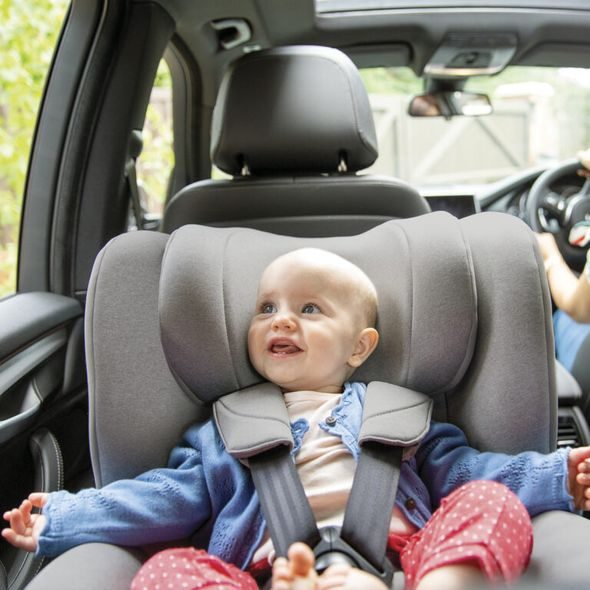 JOIE I-SPIN 360™ THUNDER - AUTOSEDAČKY 0-36KG - AUTOSEDAČKY A PŘÍSLUŠENSTVÍ