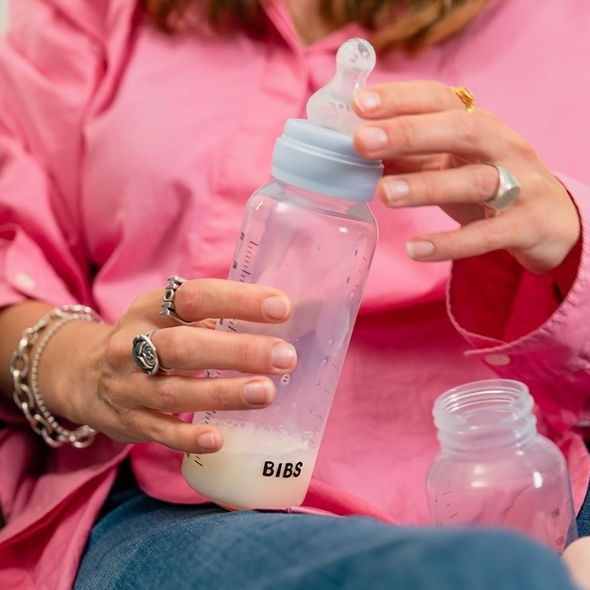 BIBS ANTIKOLIKOVÁ LAHEV SE SILIKÓNOVÝM DUDLÍKEM 270ML - KOJENECKÉ LAHVE - KRMENÍ