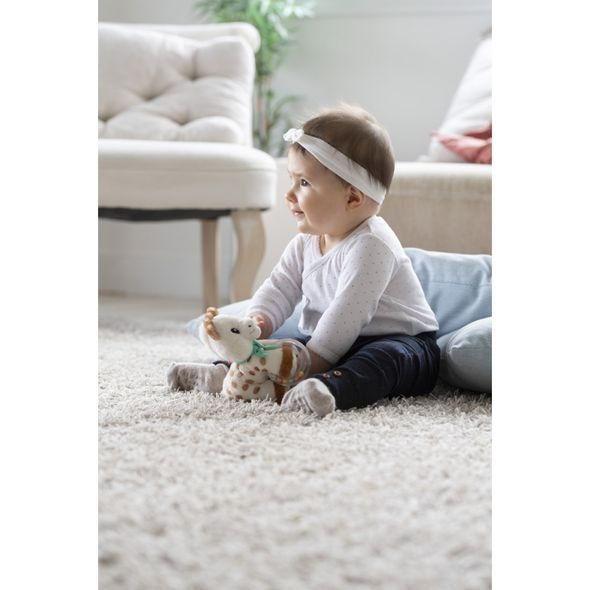 VULLI PLYŠOVÁ HRAČKA ŽIRAFA SOPHIE S KORÁLKY - MALÉ HRAČKY DO RUČIČKY - PRO DĚTI