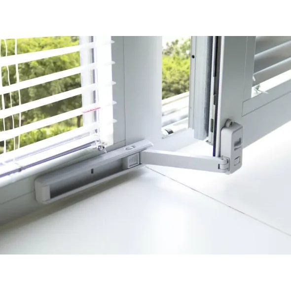 ZOPA ZAJIŠTĚNÍ OKNA - BEZPEČNOST DĚTÍ V DOMÁCNOSTI - KOUPÁNÍ A ZDRAVÍ