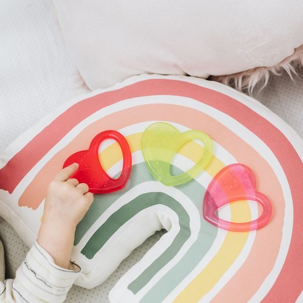 CANPOL BABIES CHLADÍCÍ KOUSÁTKO SRDÍČKO - KOUSÁTKA - PRO DĚTI