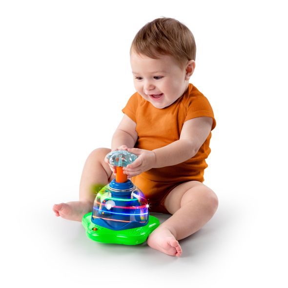 BRIGHT STARTS HRAČKA HUDEBNÍ SVÍTÍCÍ PRESS & GLOW SPINNER 6M + - AKTIVNÍ HRAČKY - PRO DĚTI