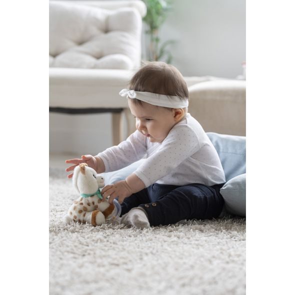 VULLI PLYŠOVÁ HRAČKA ŽIRAFA SOPHIE S KORÁLKY - MALÉ HRAČKY DO RUČIČKY - PRO DĚTI