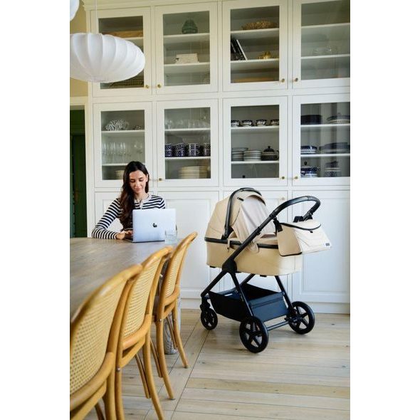 MOMI 2V1 GISELLE ŠEDÝ 2024 - DVOJKOMBINACE - KOČÁRKY A PŘÍSLUŠENSTVÍ