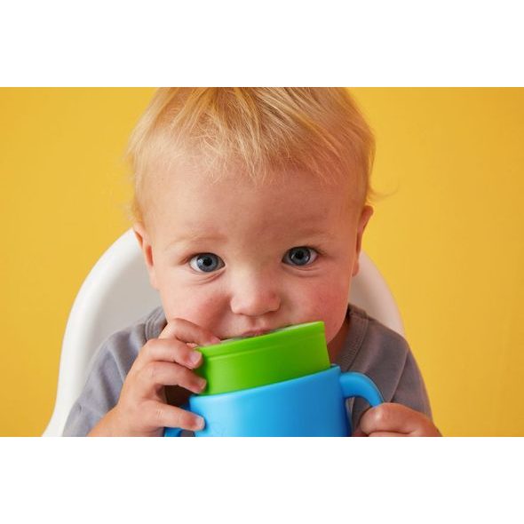 B.BOX 360° NETEKOUCÍ UČÍCÍ HRNEČEK 250 ML - MODRÝ/ZELENÝ - DĚTSKÉ HRNEČKY - KRMENÍ