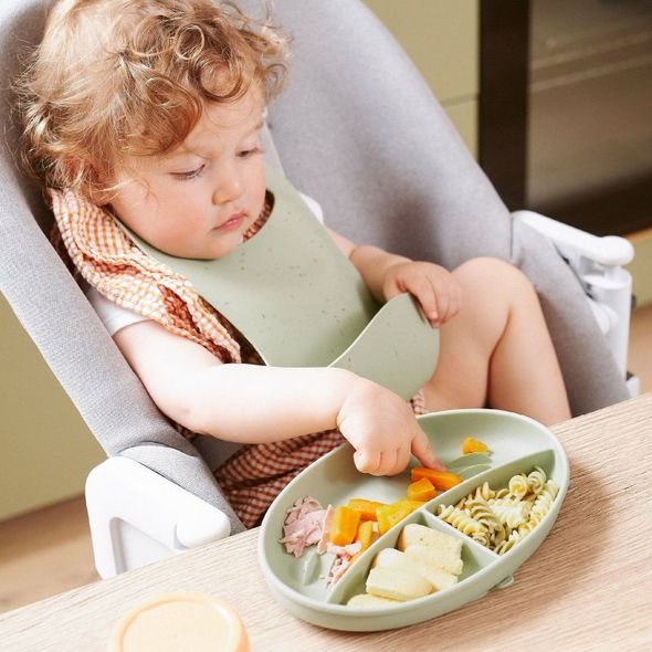 BABYMOOV SILIKONOVÝ TALÍŘ GREEN - MISKY, TALÍŘKY A PODLOŽKY - KRMENÍ