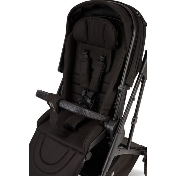 MOON PIÚ EXTRA SET BLACK 2024 - DVOJKOMBINACE - KOČÁRKY A PŘÍSLUŠENSTVÍ