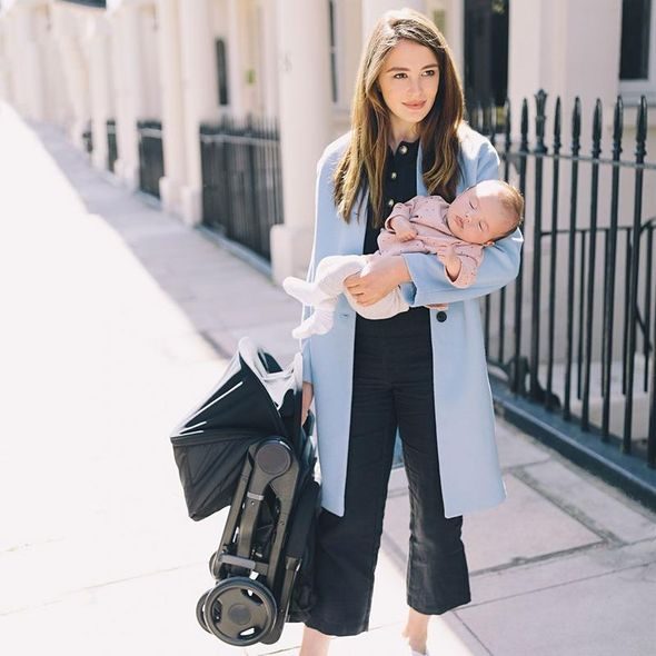 ERGOBABY METRO HLUBOKÝ DÍL BLACK - KORBIČKY - KOČÁRKY A PŘÍSLUŠENSTVÍ