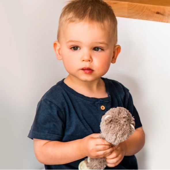 BABYONO HRAČKA PÍSKACÍ S KOUSÁTKEM VYDRA MAGGIE 3M+ - MALÉ HRAČKY DO RUČIČKY - PRO DĚTI