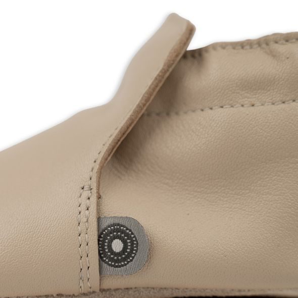 LODGER KOŽENÉ CAPÁČKY BEIGE 15 - 18 MĚSÍCŮ - KOJENECKÉ CAPÁČKY - PRO DĚTI