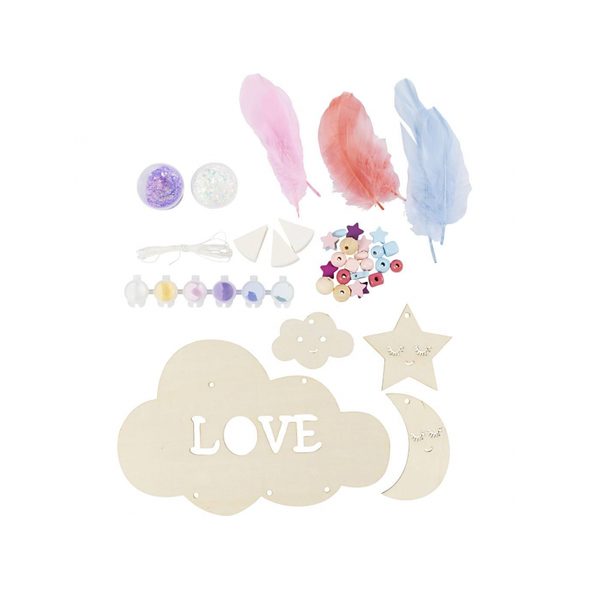 CREATIV COMPANY KREATIVNÍ SADA ZÁVĚSNÁ DEKORACE LOVE - NAVLÉKÁNÍ - PRO DĚTI