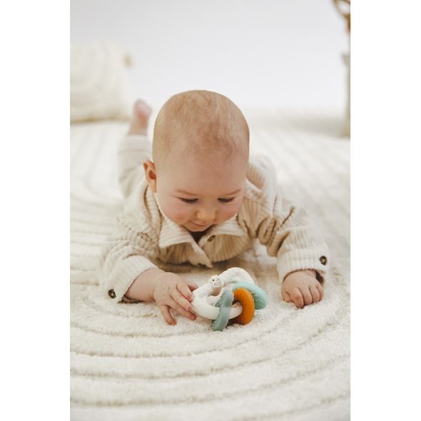 VULLI KOUSÁTKO S BAREVNÝMI KLÍČKY, 100% PŘÍRODNÍ KAUČUK - CHRASTÍTKA - PRO DĚTI