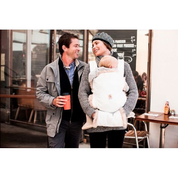 ERGOBABY WINTER EDITION WHITE + NOVOROZENECKÁ VLOŽKA + RUKÁVNÍK - KLOKANKY A ŠÁTKY - NOŠENÍ & SPORT