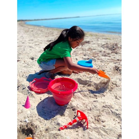 COMPACTOYS SKLÁDACÍ SADA NA PÍSEK 7V1 ČERVENÁ - HRAČKY NA PÍSEK - PRO DĚTI