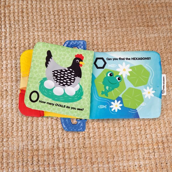 BABY EINSTEIN KNÍŽKA MĚKKÁ S KOUSÁTKY A TEXTURAMI SHAPES AT THE FARM™, 0M+ - KNÍŽKY PRO NEJMENŠÍ - PRO DĚTI