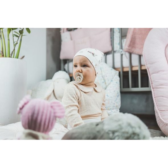ENIE BABY DĚTSKÁ ČEPICE 6-9M FLOWERS CREME - ČEPIČKY A KLOBOUČKY - PRO DĚTI