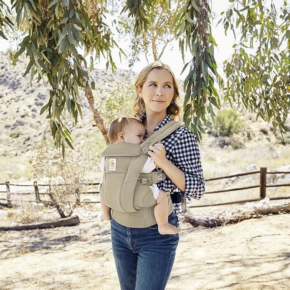 ERGOBABY OMNI DREAM - SOFT OLIVE - ERGONOMICKÁ NOSÍTKA - NOŠENÍ & SPORT