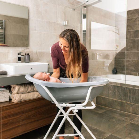 ZOPA STOJAN NA VANIČKU - STOJÁNKY NA VANIČKY - KOUPÁNÍ A ZDRAVÍ