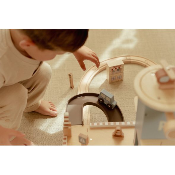 LITTLE DUTCH GARÁŽ DŘEVĚNÁ - LITTLE DUTCH - PRO DĚTI