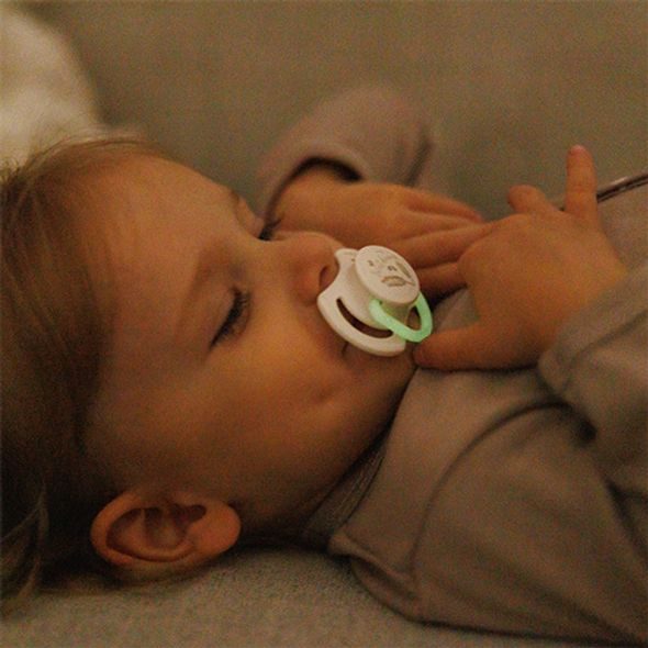 BABYONO DUDLÍKY SILIKONOVÉ SYMETRICKÉ 18M+, 2 KS - ŠIDÍTKA A DOPLŇKY - KRMENÍ