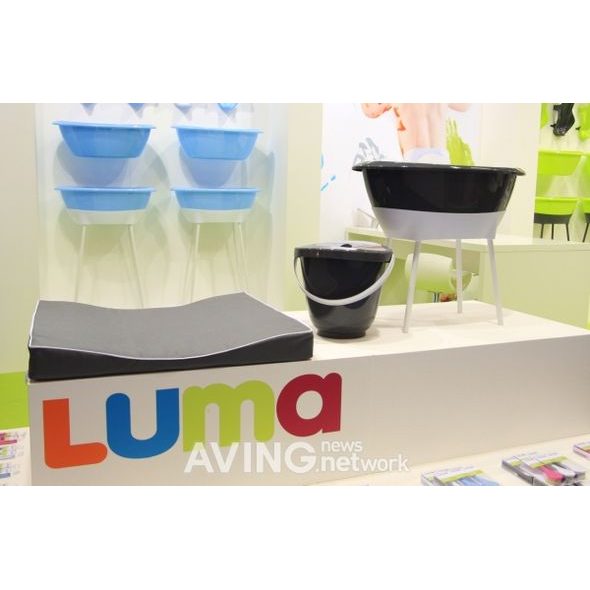 LUMA BABYCARE DESIGNOVÁ KOUPACÍ SADA S LEHÁTKEM A HADICÍ - VANIČKY PLASTOVÉ - KOUPÁNÍ A ZDRAVÍ