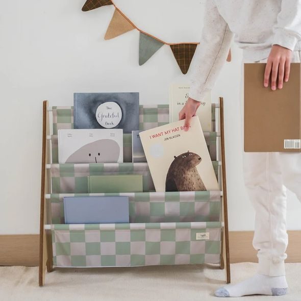 3 SPROUTS STOJAN NA KNÍŽKY RECYCLED CHECKERBOARD/GREEN - KE ČTENÍ - PRO DĚTI