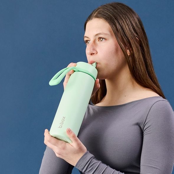 B.BOX NEREZOVÁ TERMOLAHEV S BRČKEM 690 ML - SPEARMINT - TERMOOBALY A TERMOSKY - KRMENÍ