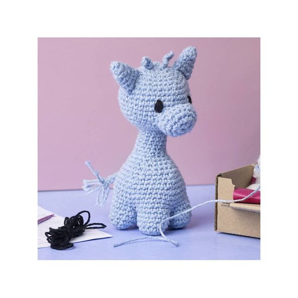 CREATIV COMPANY SADA NA HÁČKOVÁNÍ AMIGURUMI ŽIRAFA - NAVLÉKÁNÍ - PRO DĚTI