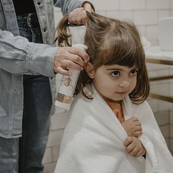 SUAVINEX SUAVINEX | TEA TREE PROTECT PROTI VŠÍM OCHRANNÝ SPREJ 250ML - ŠAMPONY A KOSMETIKA - KOUPÁNÍ A ZDRAVÍ