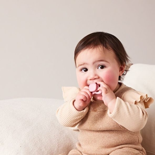 B.BOX DUDLÍKY SILIKONOVÉ 6M+, 2 KS - BERRY/BLUSH - ŠIDÍTKA A DOPLŇKY - KRMENÍ