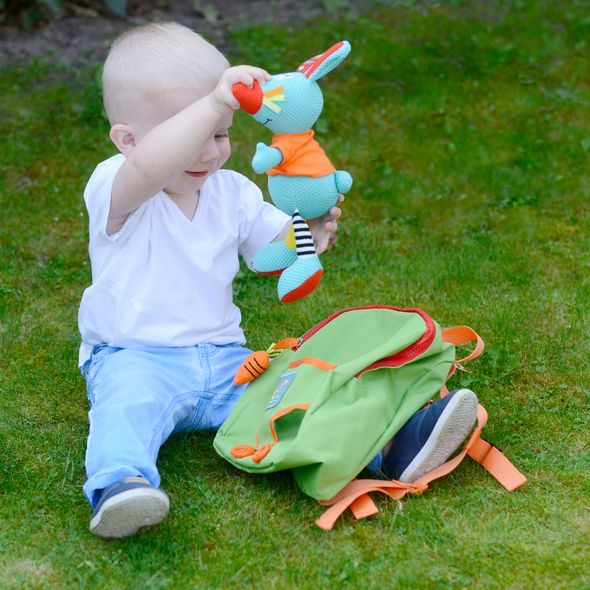 DOLCE BATŮŽEK S KRÁLÍČKEM A NÁKRČNÍKEM - BATOHY A TAŠKY - PRO DĚTI