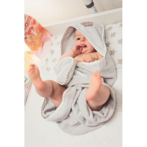 FILLIKID RUČNÍK S KAPUCÍ ELEPHANT GREY 75X75 CM - OSUŠKY A DĚTSKÉ ŽUPANY - KOUPÁNÍ A ZDRAVÍ