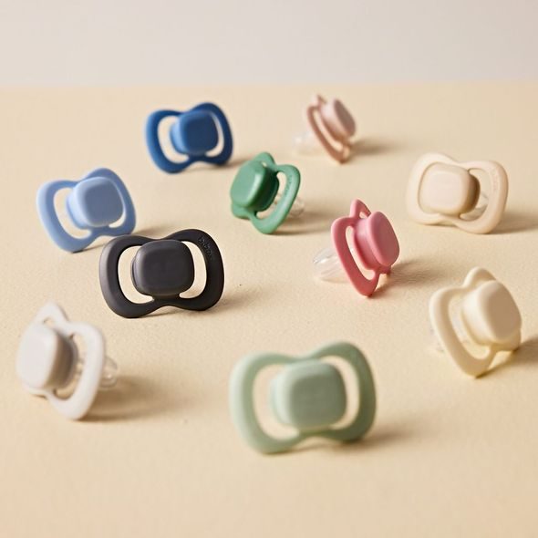 B.BOX DUDLÍKY SILIKONOVÉ 6M+, 2 KS - BERRY/BLUSH - ŠIDÍTKA A DOPLŇKY - KRMENÍ