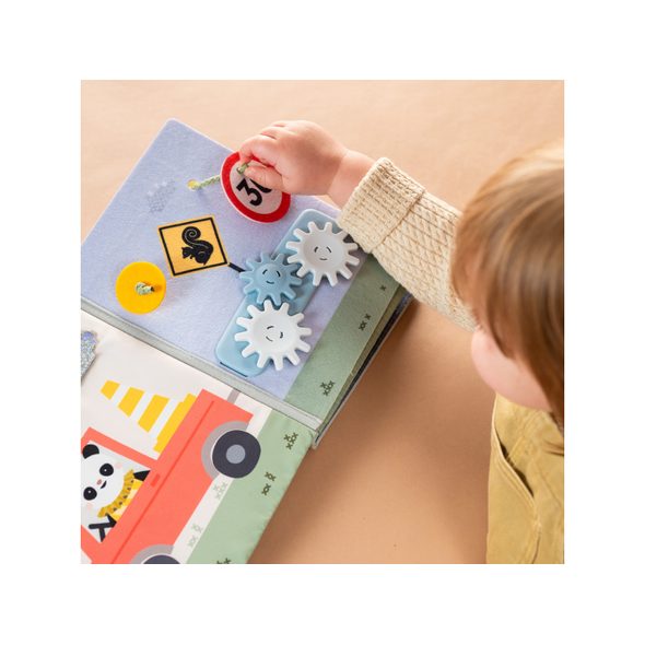 TAF TOYS KNÍŽKA S AKTIVITAMI TINY TRAVELER BUSY BOOK - AKTIVNÍ HRAČKY - PRO DĚTI