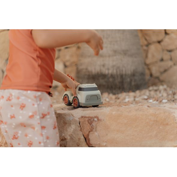 LITTLE DUTCH ODTAHOVÉ VOZIDLO FRESH GREEN - AUTA - PRO DĚTI