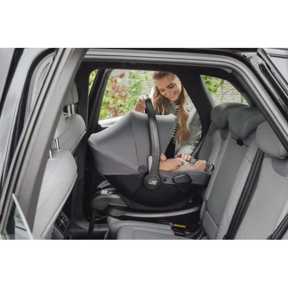 BRITAX RÖMER BABY-SAFE CORE 2024 - AUTOSEDAČKY 0-13KG - AUTOSEDAČKY A PŘÍSLUŠENSTVÍ