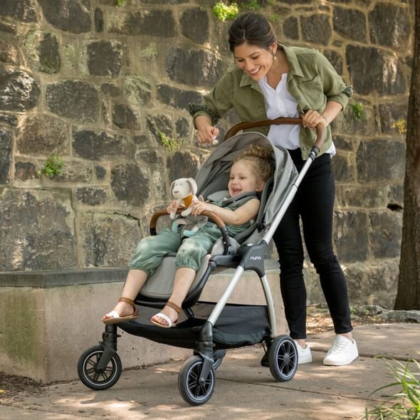 NUNA TRIV CAVIAR - SPORTOVNÍ KOČÁRKY - KOČÁRKY A PŘÍSLUŠENSTVÍ