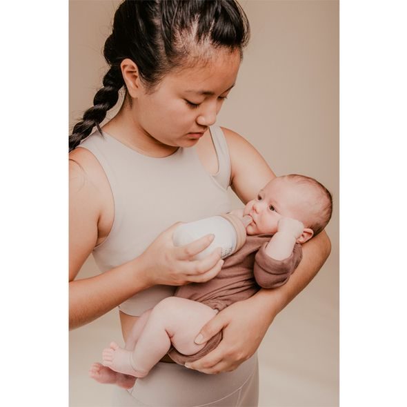 SUAVINEX ZERO ZERO MEDIUM ANTI-KOLIKOVÁ LÁHEV 180 ML A - KOJENECKÉ LAHVE - KRMENÍ