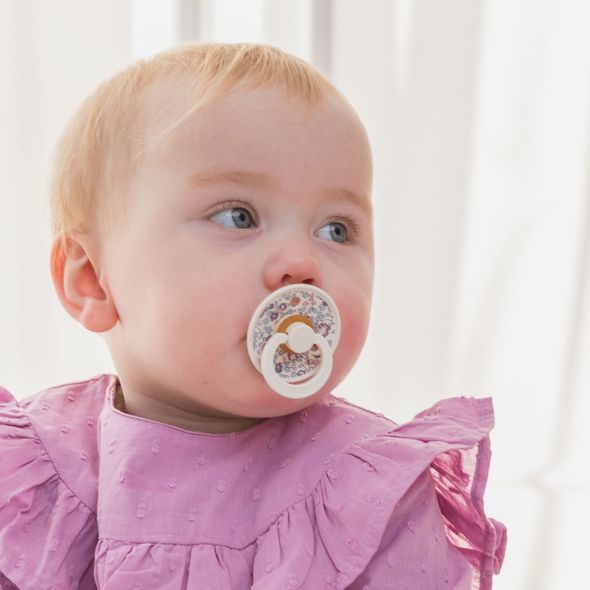 BIBS X LIBERTY COLOUR DUDLÍKY Z PŘÍRODNÍHO KAUČUKU 2KS VEL. 2 - ŠIDÍTKA A DOPLŇKY - KRMENÍ