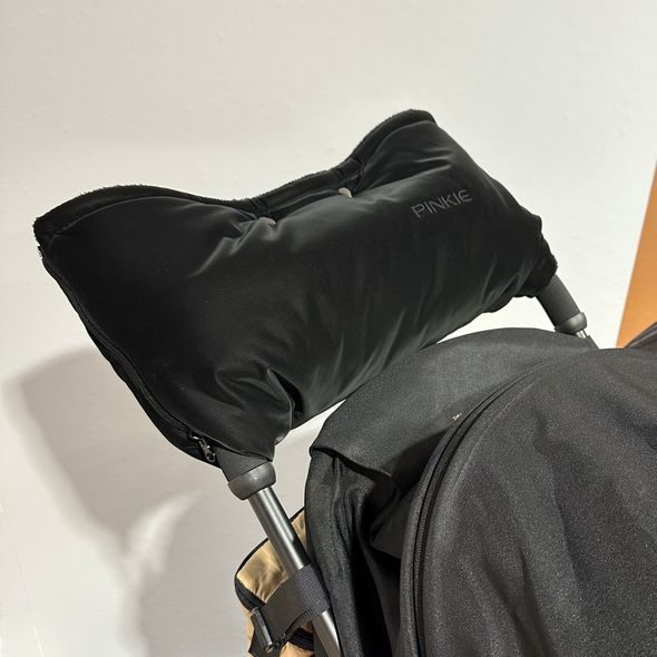 PINKIE RUKÁVNÍK DARK BLACK - RUKÁVNÍKY NA KOČÁREK - KOČÁRKY A PŘÍSLUŠENSTVÍ