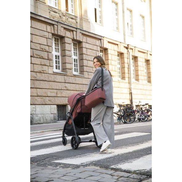 MOMI SPORTOVNÍ KOČÁREK MOMI CLARA ČERNÝ 2024 - SPORTOVNÍ KOČÁRKY - KOČÁRKY A PŘÍSLUŠENSTVÍ